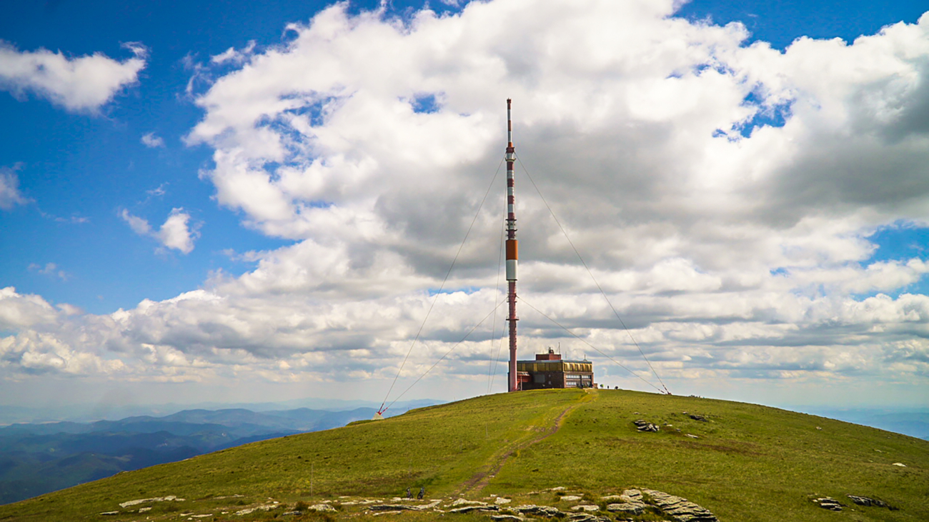 titulka - pridať nálepku TATRY NA 3