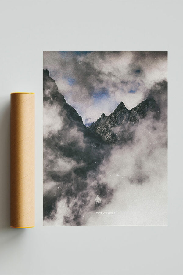 Ikonický poster Tatier zahalených hmlou.