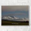 Poster do vášho domu s témou tatranskej panorámy. Zasnežené vrcholy krásne a ikonické.