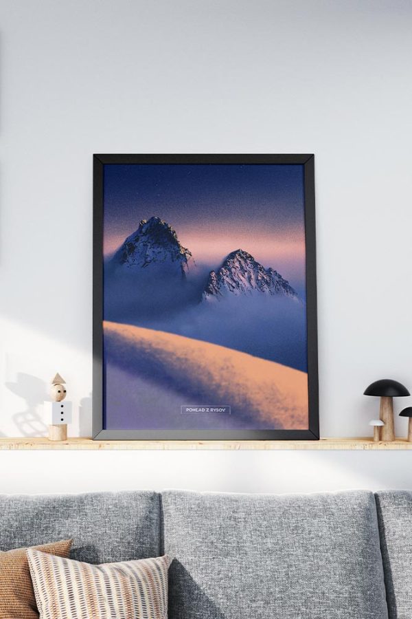 Digitálne premaľovaný poster panorámy Ťažkého štítu a Vysokej z Rysov. Vysoké Tatry.