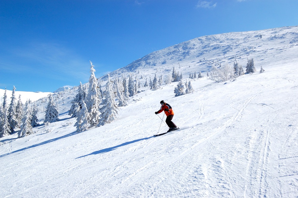 Nasledujúce tri týždne, kým sa na prázdninách nevystriedajú všetky kraje Slovenska, budú aj pre horských záchranárov časom zvýšeného príjmu tiesňových volaní