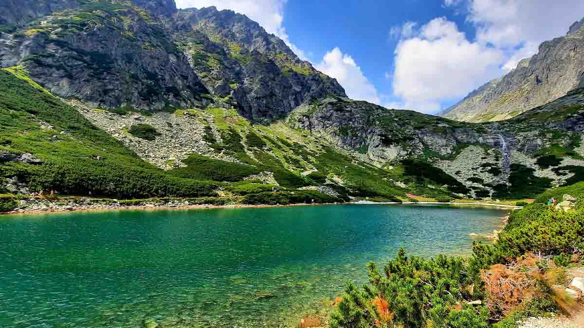 Pohľad na rozprávkové Velické pleso