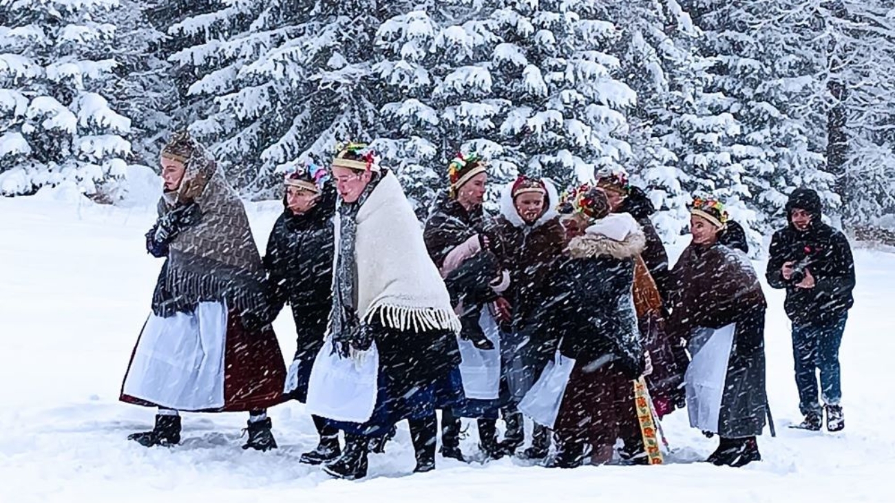 V krojoch na Hrebienok
