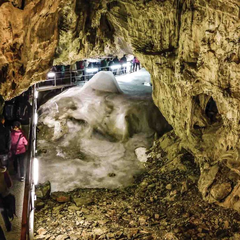 V Demänovskej ľadovej jaskyni sa dnes ľad vyskytuje len v jej najnižšej časti