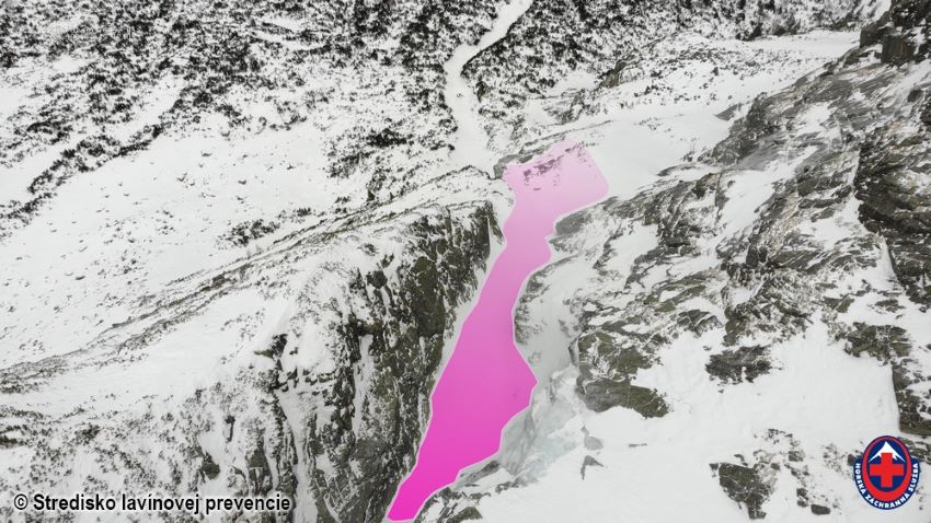 Pád lavíny v Groszových ľadopádoch