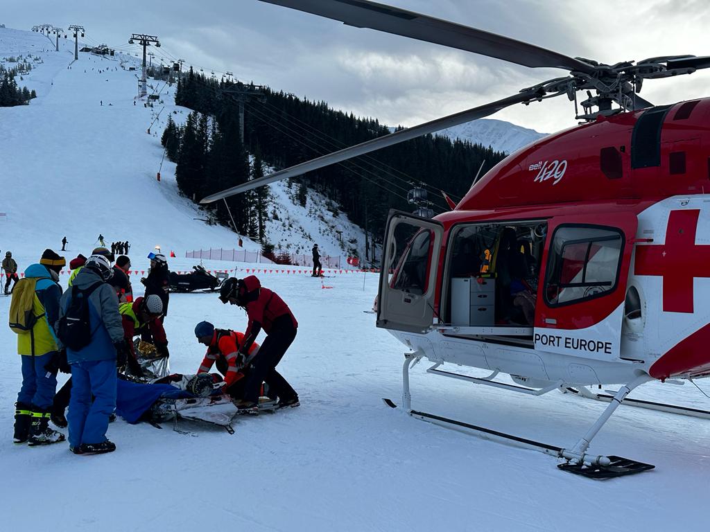 Pomoc pri zrážke lyžiarov v Jasnej