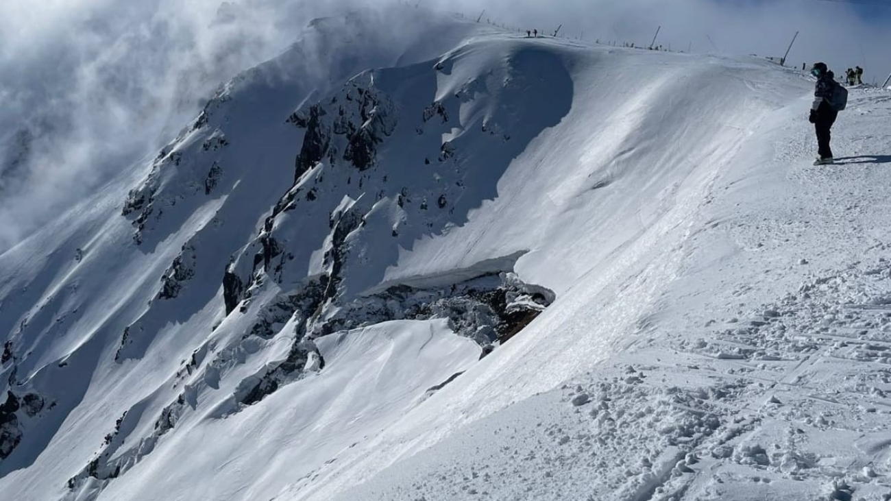 Z tohto miesta letel lyžiar dolu do Školského žľabu