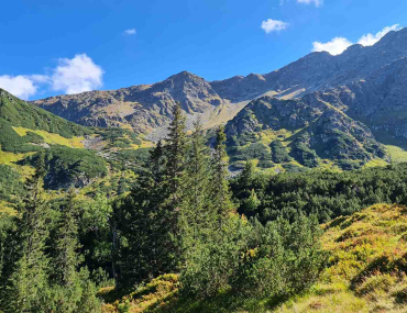 Smutná dolina leží na konci Roháčskej doliny