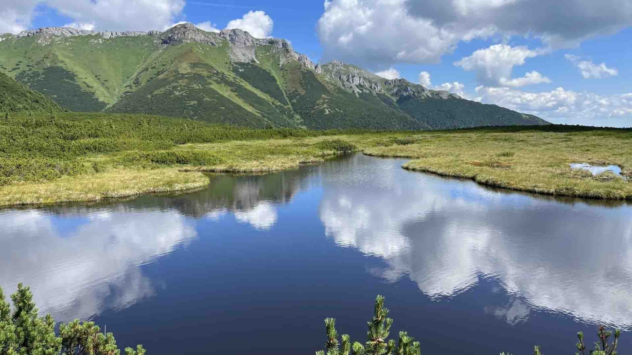 Túra na Veľké Biele pleso patrí k celodenným a stredne náročným túram