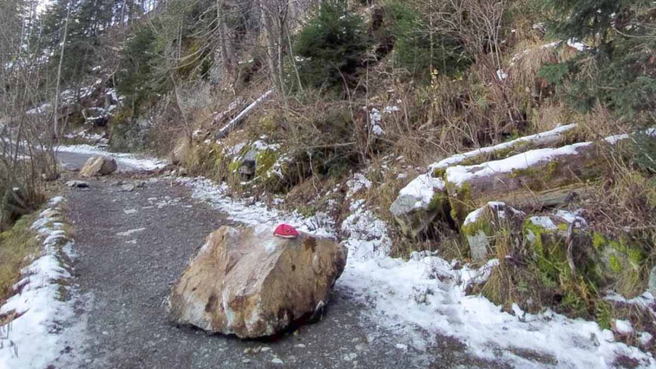 Turistický chodník vedúci z Hrebienka k Rainerovej chate zostáva uzavretý.