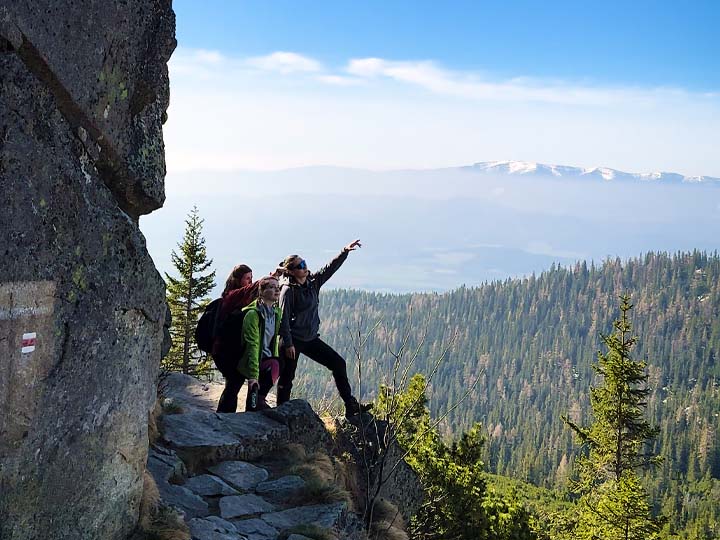 V pásme kosodreviny sme si užili krásne výhľady do diaľky. Foto: Gabriela Kinčoková.