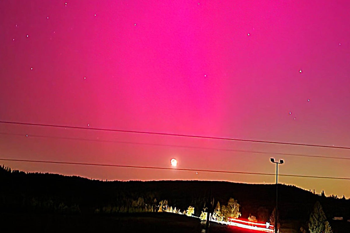 Polárna žiara nad Tatrami.