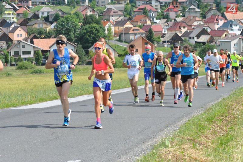 Bežci na Malom štrbskom maratóne