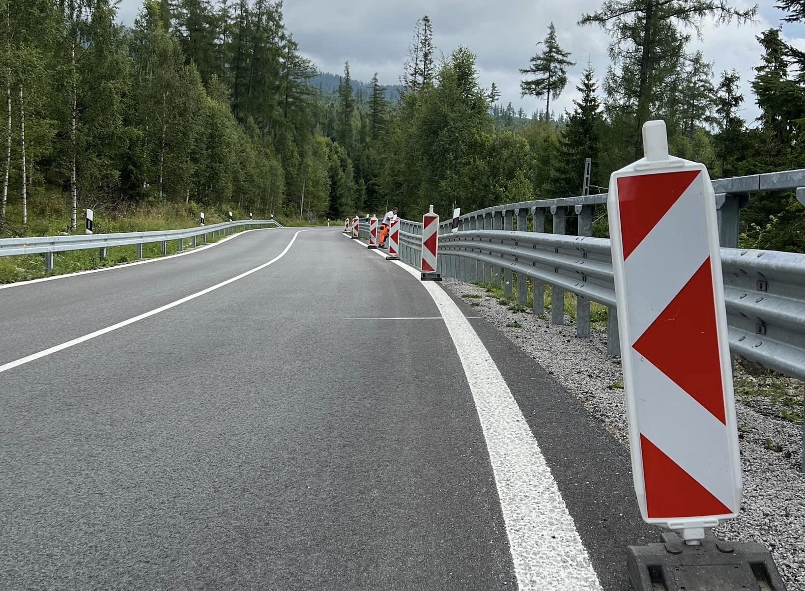 Prejazd trasy Vyšné Hágy - Nová Polianka komplikuje zosuv svahu