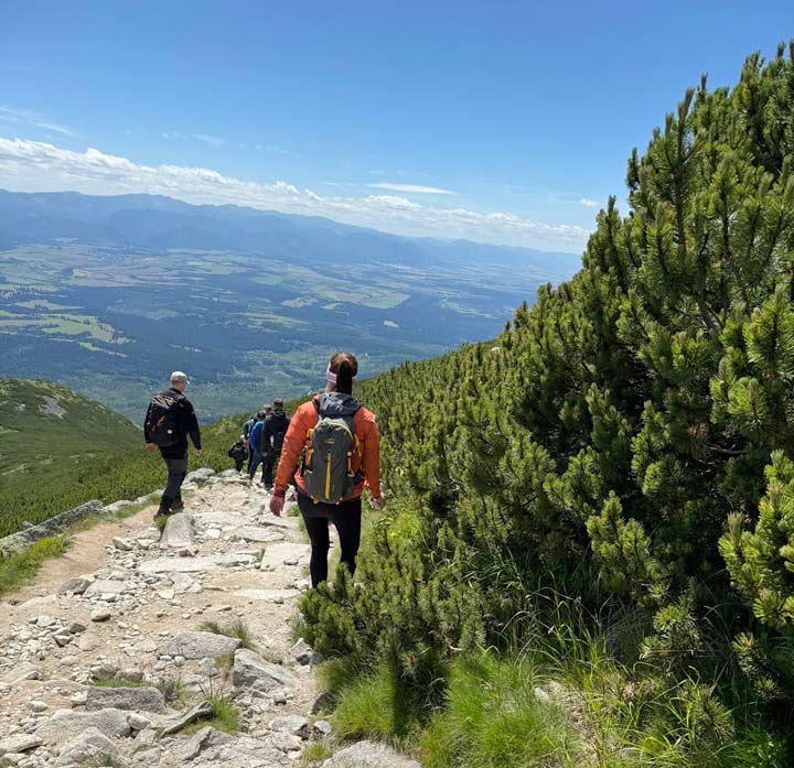 Cestou späť na nám odkryli výhľady do širokého okolia.