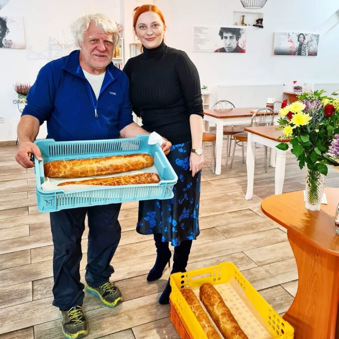 Chatár Viktor Beránek odoberá štrúdle od Martiny už niekoľko rokov