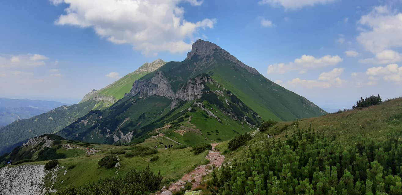 Monkovou dolinou po Chatu Plesnivec