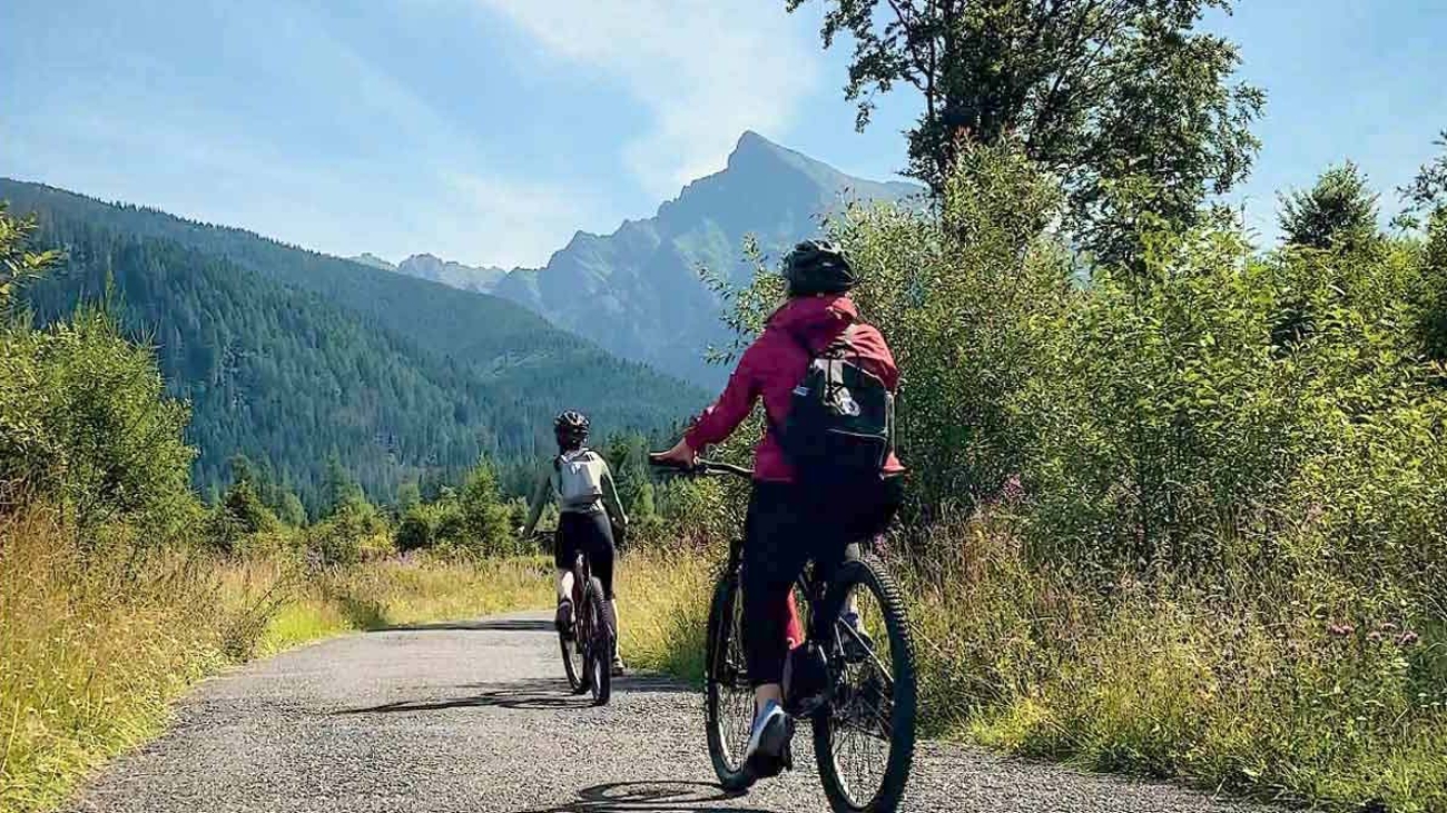 Podobne ako Kôprová, aj Tichá dolina je vďaka asfaltovej ceste dobre prístupná pre cyklistov. Foto: Vladimír Tošovec.