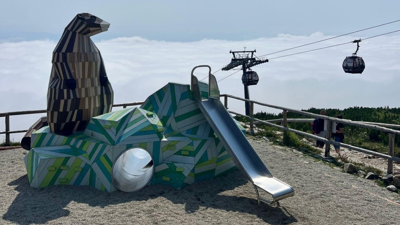 Formujúce sa detské ihrisko na Skalnatom plese