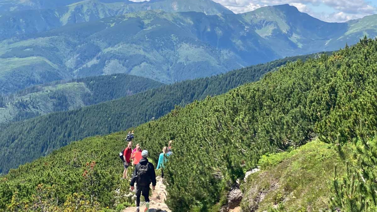 Výhľady na hory cestou z Kriváňa. Foto: Jaroslav Kizek.