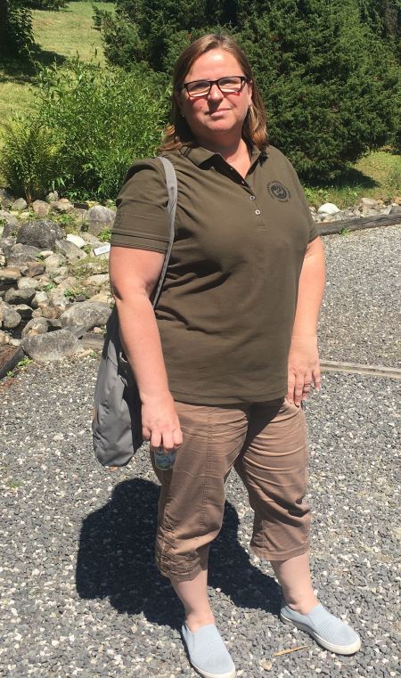 Katarína Žltkovanová počas návštevy botanickej záhrady