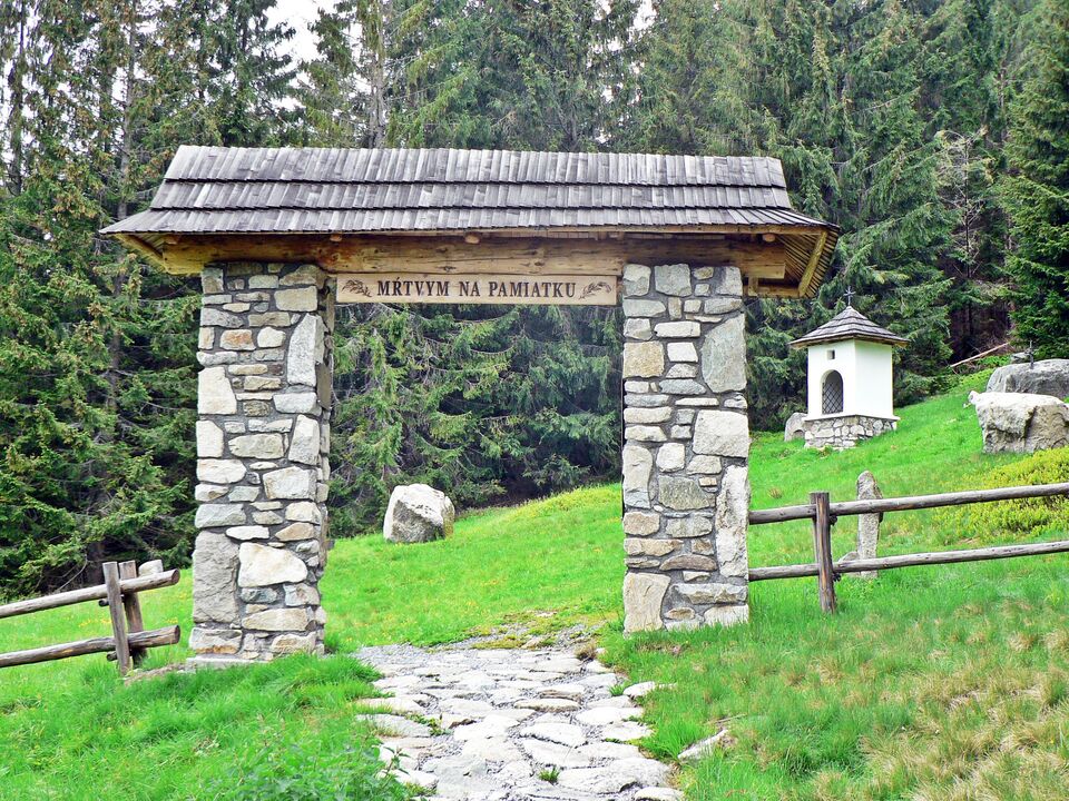 Symbolický cintorín Zverovka