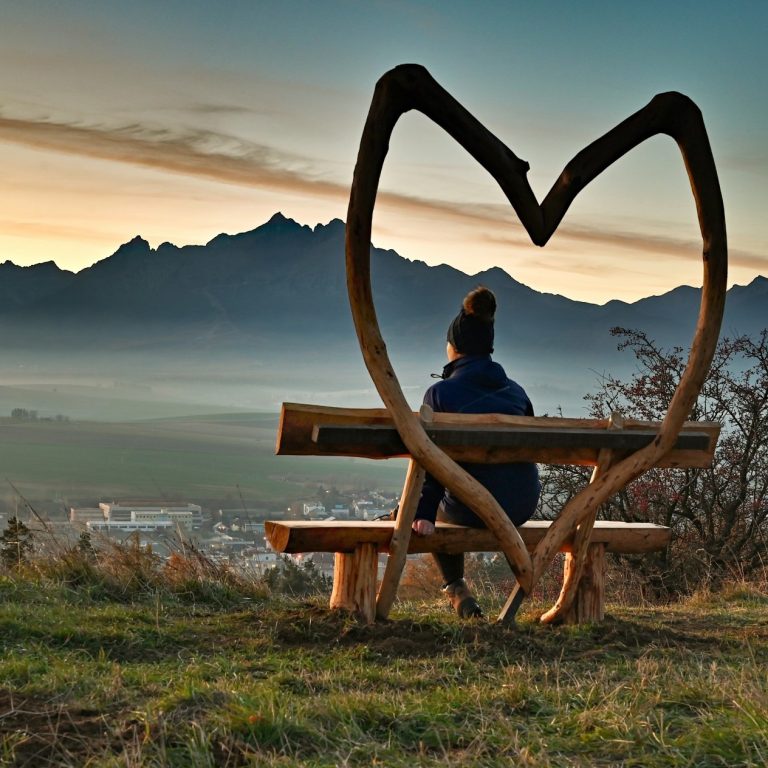 Lavička nad kláštorom v Kežmarku
