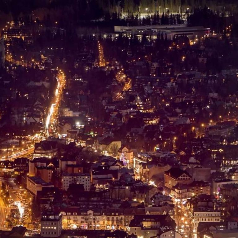 Pohľad na Zakopané ako z rozprávkovej pohľadnice. Autor titulnej fotografie: Radek Hradil.