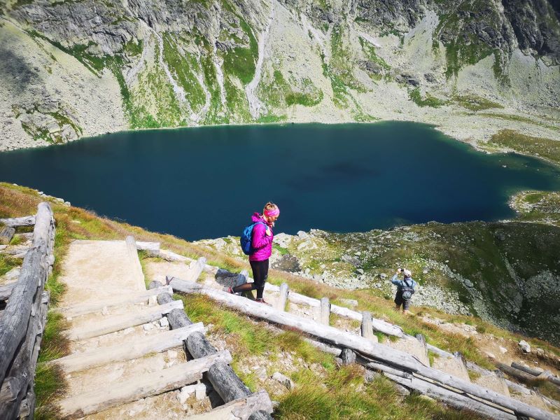 V lete je Veľké Hincovo pleso obľúbeným cieľom turistov