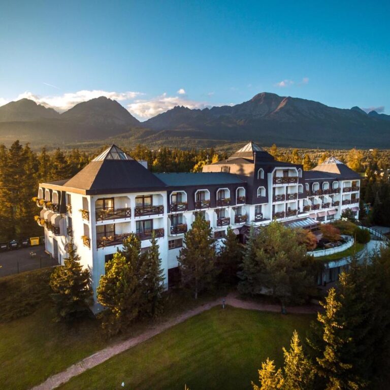 Hotel s dlhou históriou a jedinečnou polohou