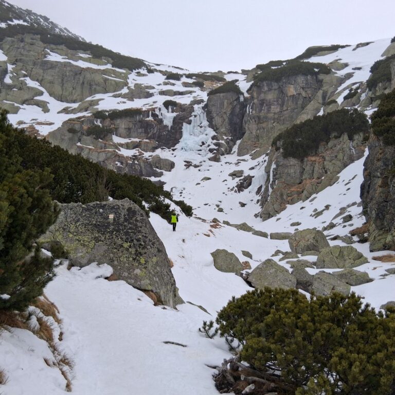 Cesta k Vodopádu Skok