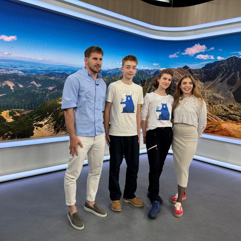 A ešte jedna fotka s moderátormi Telerána v štúdiu TV Markíza.