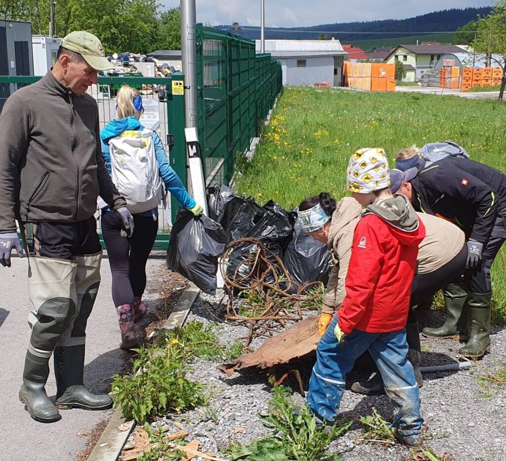 Dobrovoľníci v Zuberci a Habovke