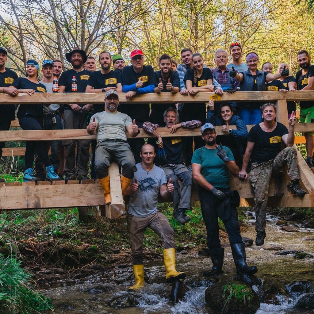 Dobrovoľníci v minulosti opravili na turistických chodníkoch 21 mostov