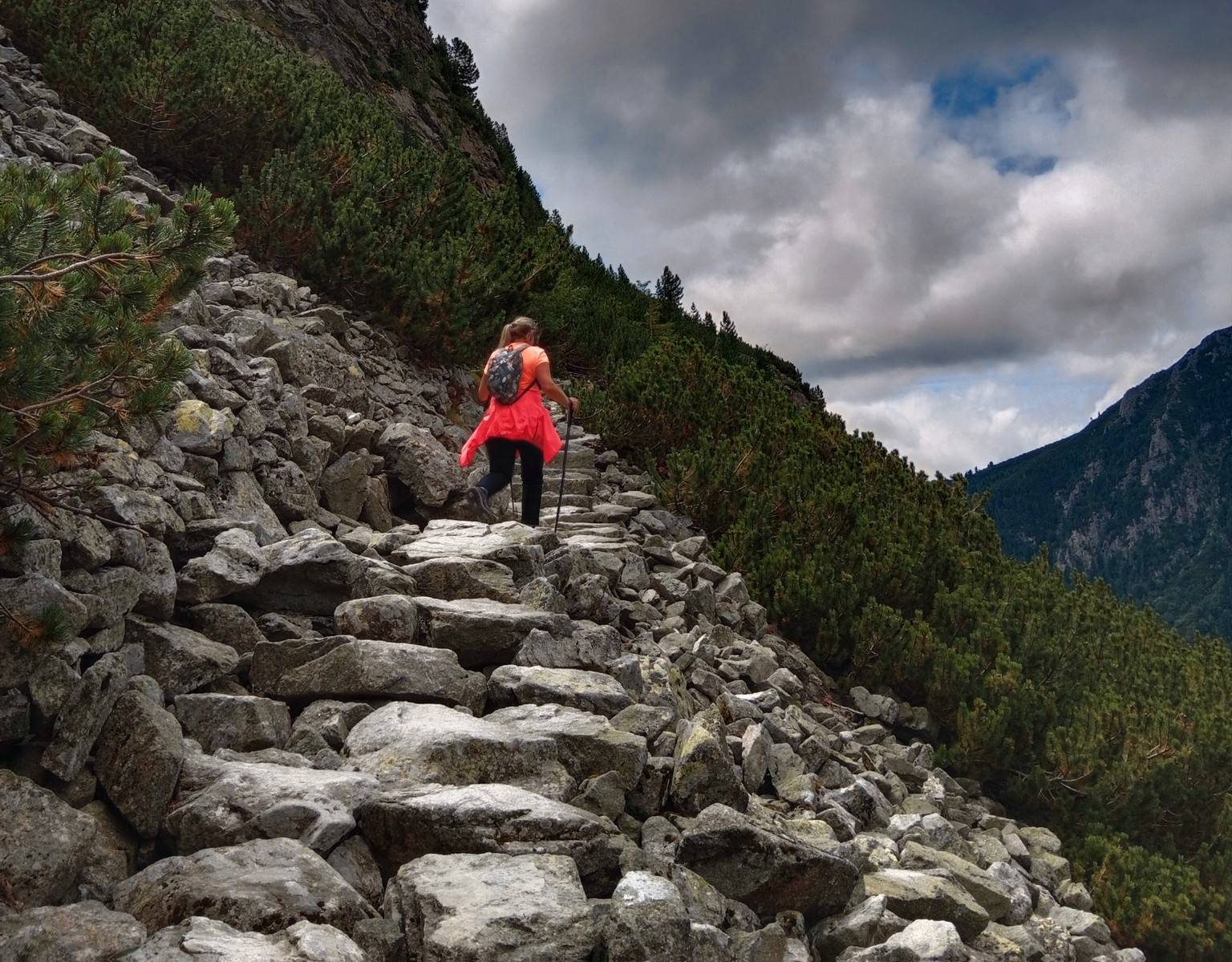 Najviac porušení návštevného poriadku sa týkalo pohybu mimo značených chodníkov