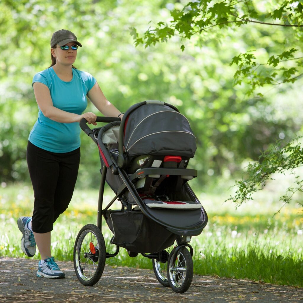 Aj ľahšia prechádzka v lese bábätkám prospeje