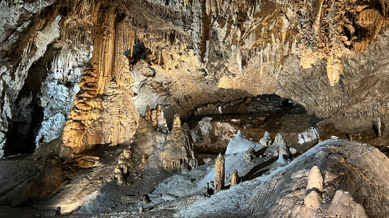 Parkovisko pod Demänovskou jaskyňou slobody. Foto: Ľudo Andok.