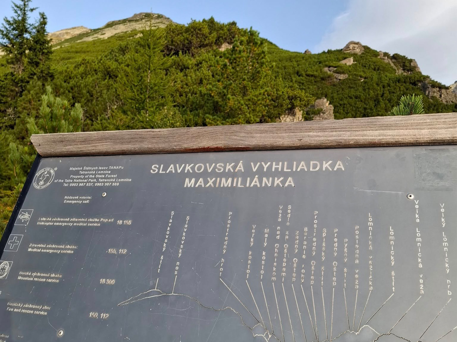 Informačná tabuľa na Slavkovskom štíte. Foto: Jana Pančíková.