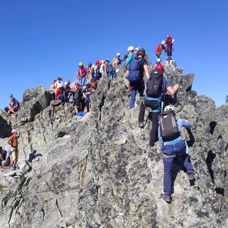 Aj na Gerlachu môže byť ako na Václaváku