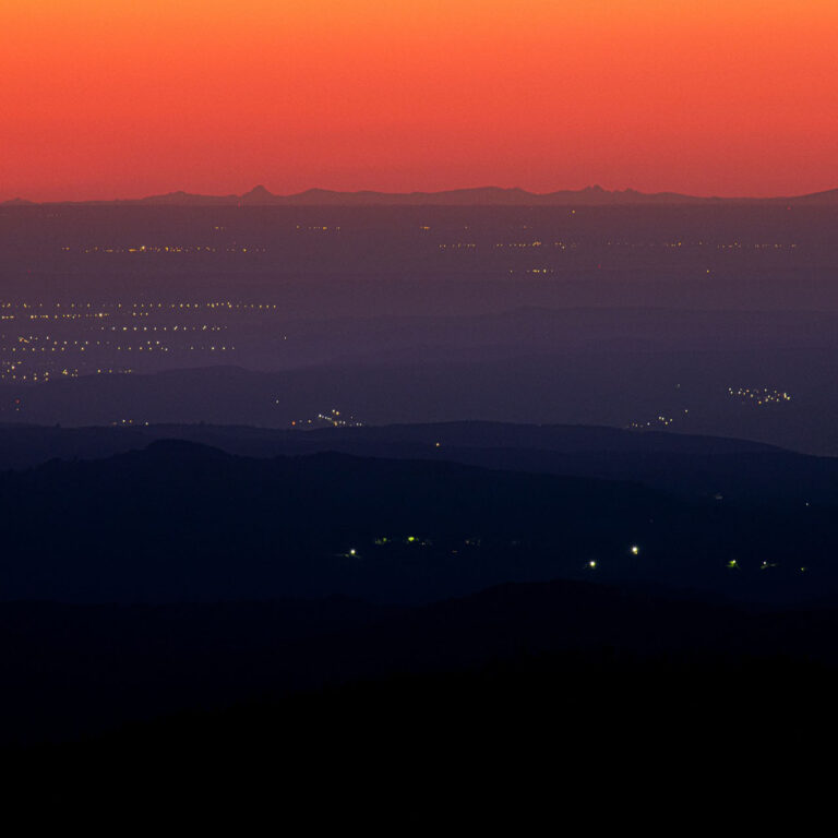 Vysoké Tatry odfotené z Rumunska. Foto: Richard Ježík.