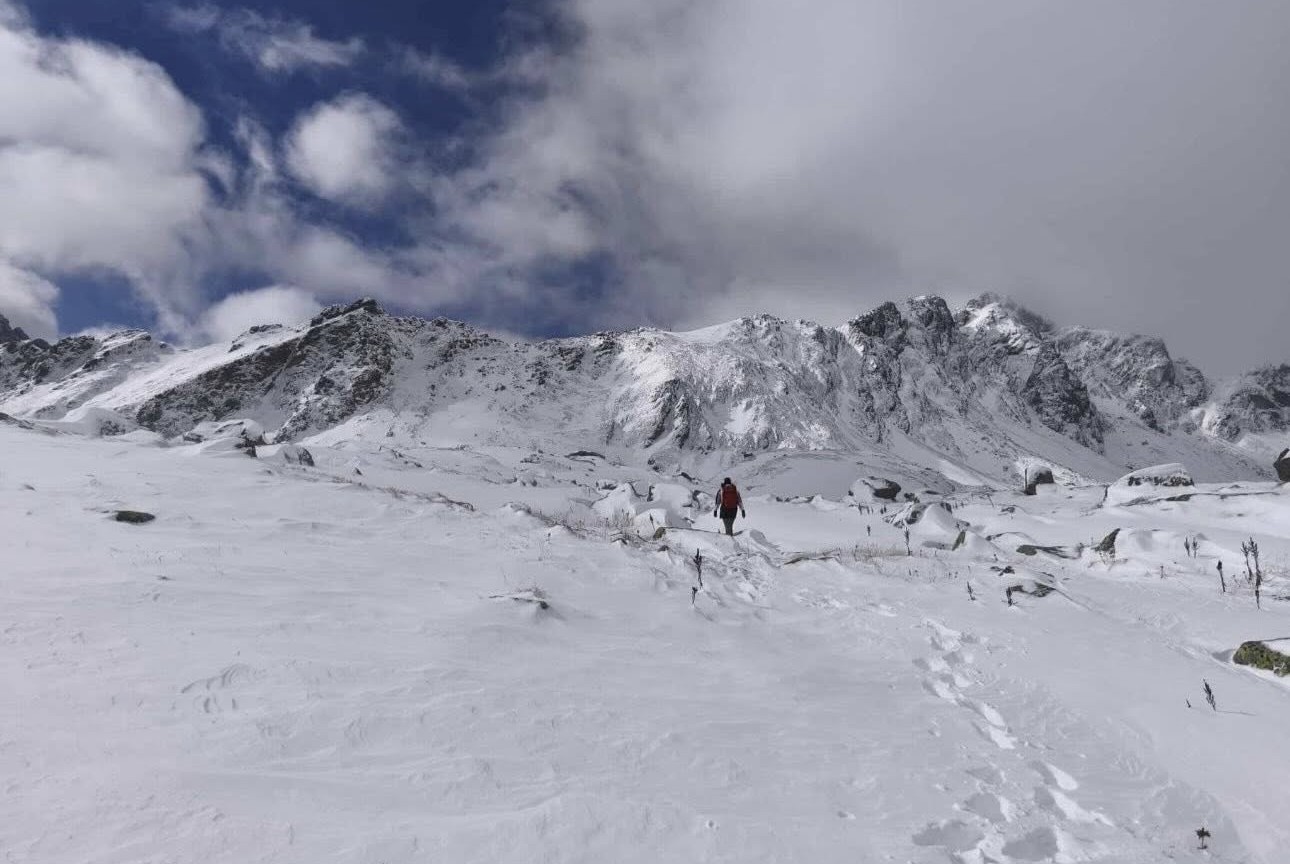 Veľké Hincovo plese, keď napadne sneh