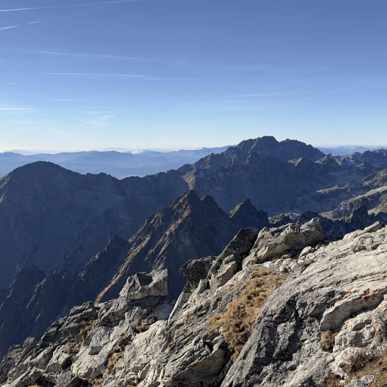 Najnižšia gravitácia u nás je na Lomnickom štíte. Foto: Ada Baluchova.