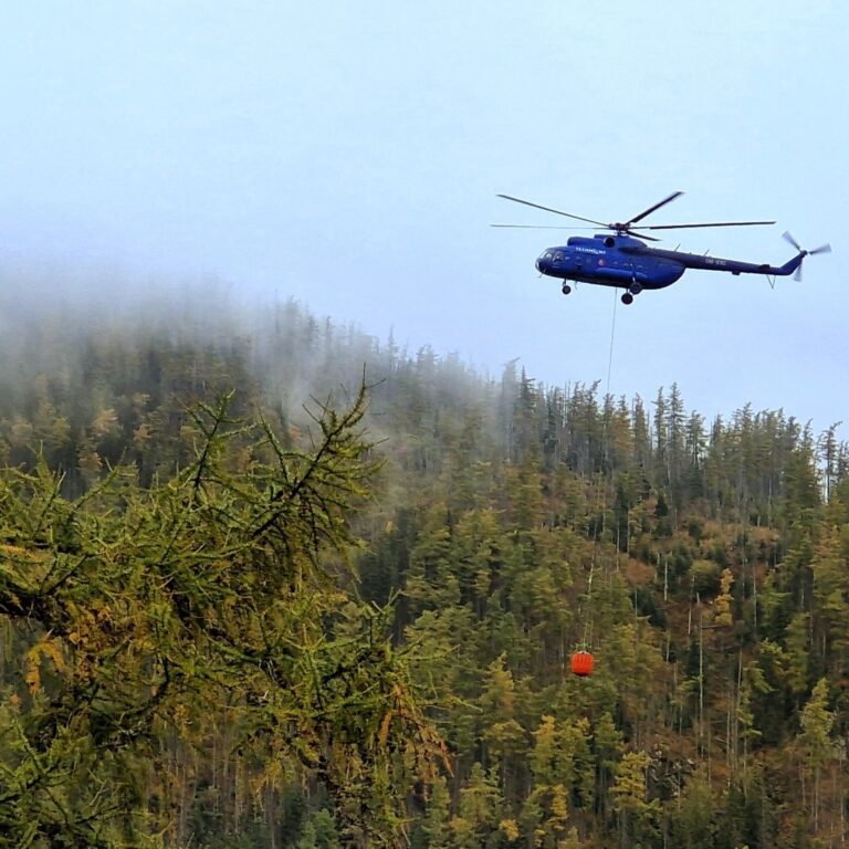 Skalné bloky nad chodníkom na Rainerovu chatu prešli testom stability
