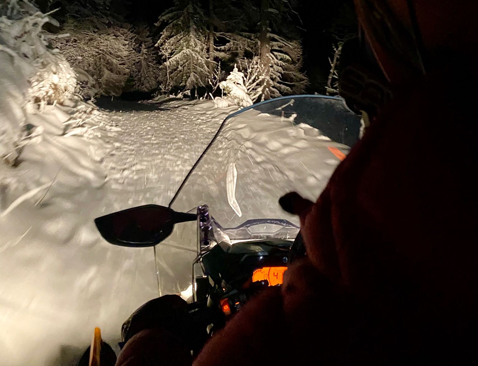 Turistov zachraňovali v noci