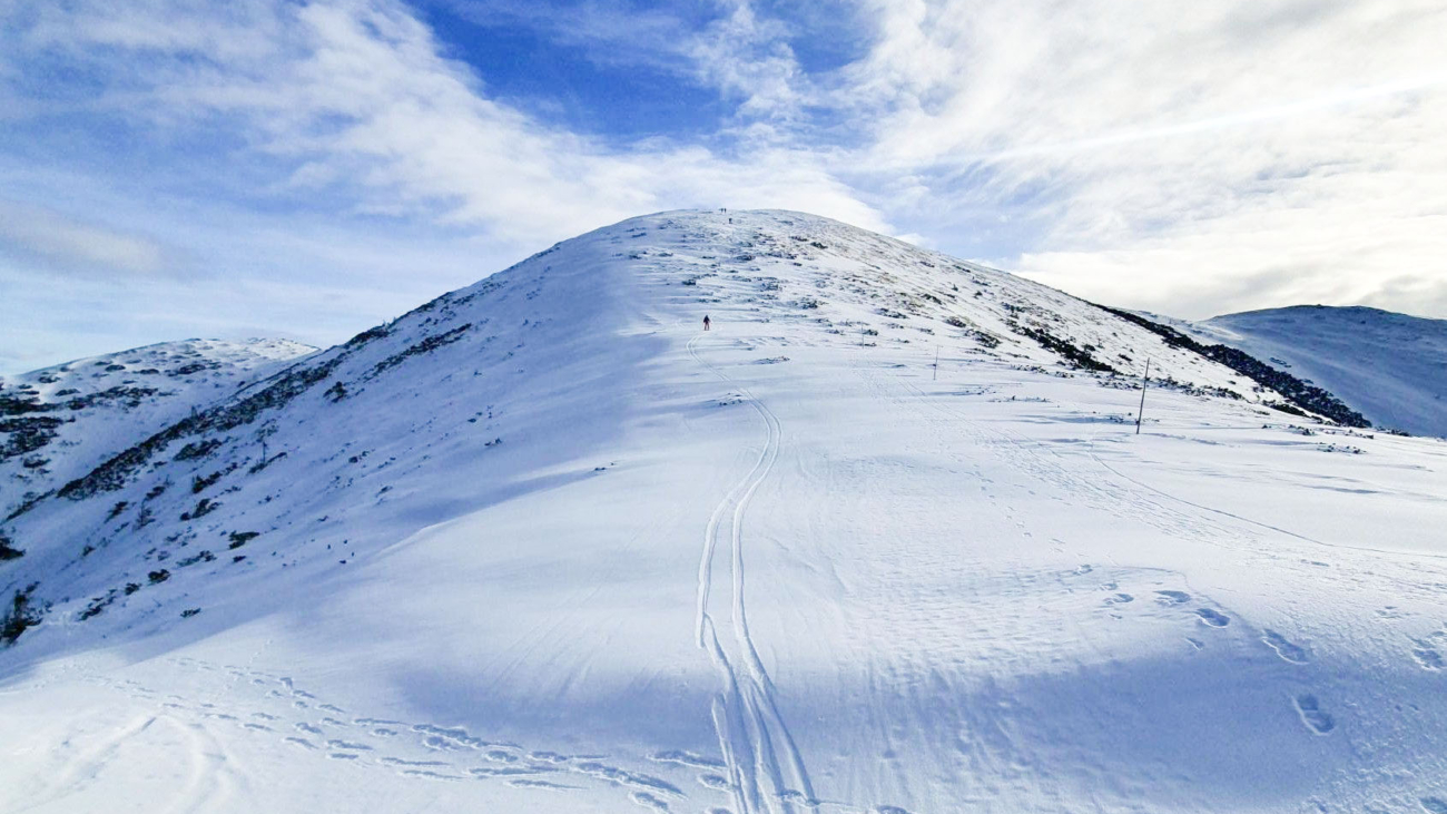 Hrebeňovka Nízkych Tatier nie je v zime vhodná pre začiatočníkov. Foto: Martin Takac.