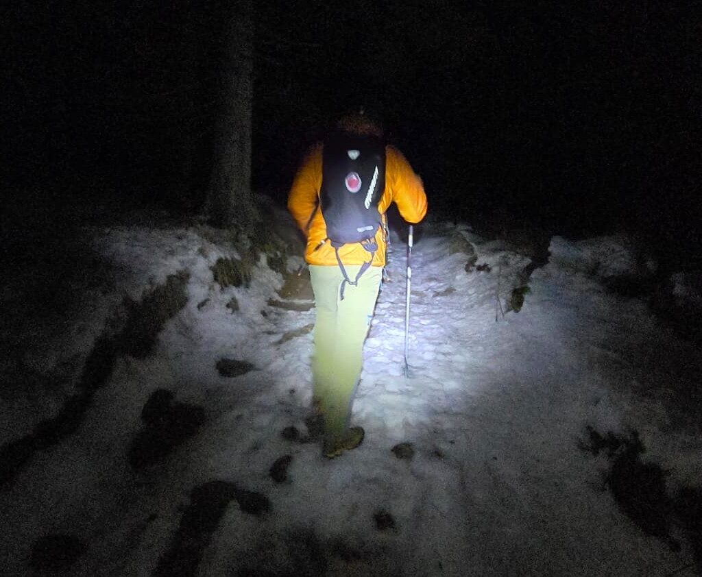 Záchranárske akcie v noci sú vždy zložité