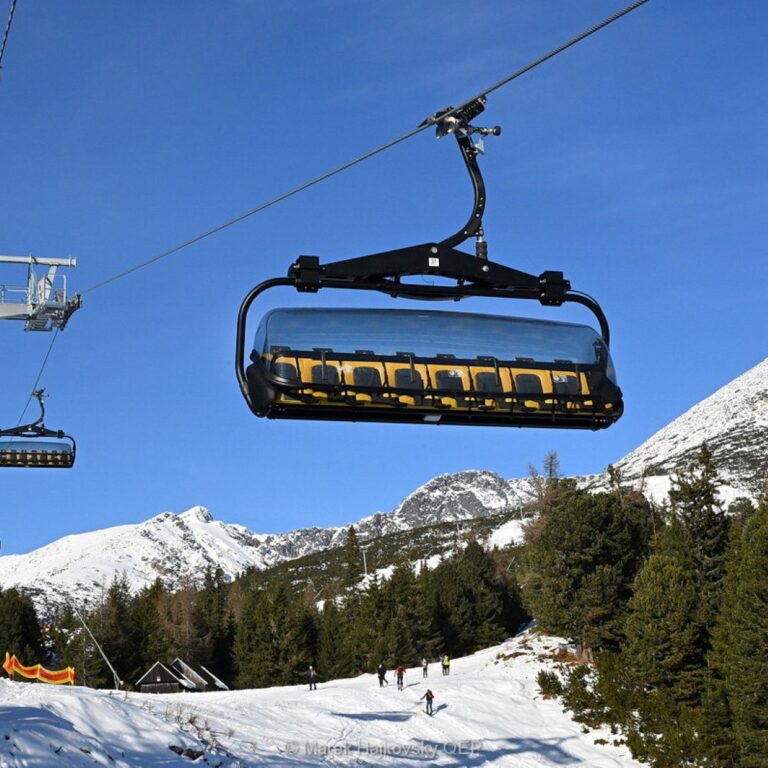 Nová sedačková lanovka začala svoju prevádzku spolu s otvorením lyžiarskej sezóny v sobotu 6. decembra. Foto: Tatry mountain resorts, Marek Hajkovský.