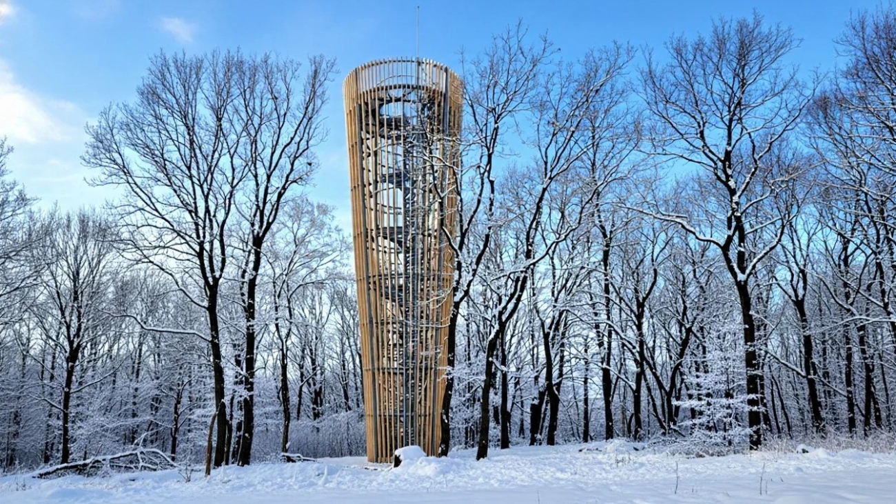 Vyhliadka, z ktorej vidno aj Tatry