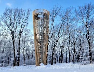 Vyhliadka, z ktorej vidno aj Tatry