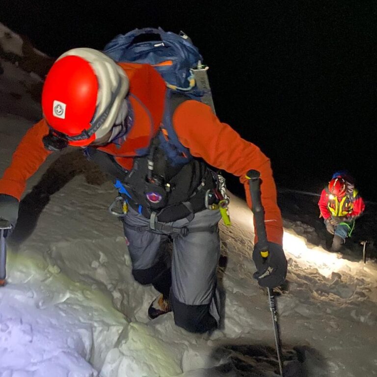 V noci zachraňovali turistu